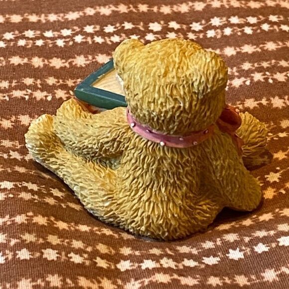 Vintage 1995 Priscilla Hillman W Alphabet Bear Cherished Teddies - Picture 2 of 4